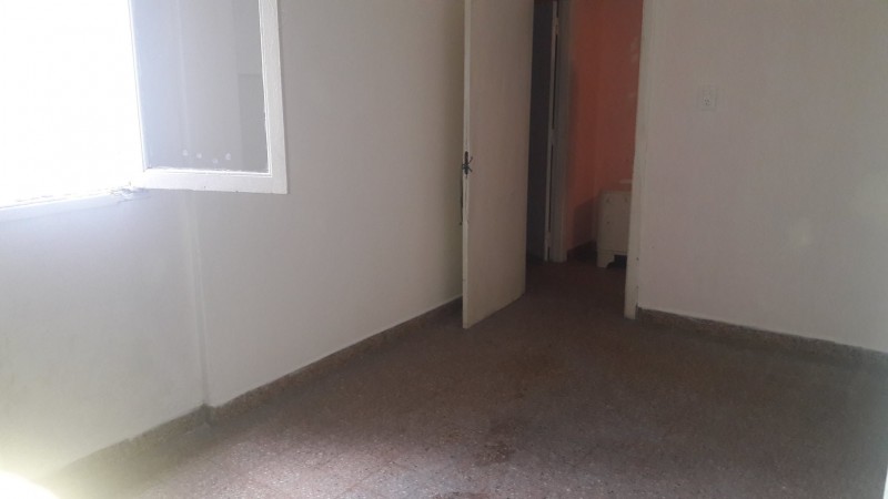 SARANDÍ, AVELLANEDA. VENTA DE DPTO DE 2 AMBIENTES A UNA CUADRA DE AV. MITRE. APTO CREDITO.