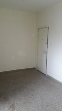 SARANDÍ, AVELLANEDA. VENTA DE DPTO DE 2 AMBIENTES A UNA CUADRA DE AV. MITRE. APTO CREDITO.