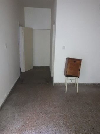 SARANDI, AVELLANEDA. VENTA DE DPTO DE 2 AMBIENTES A UNA CUADRA DE AV. MITRE. APTO CREDITO.