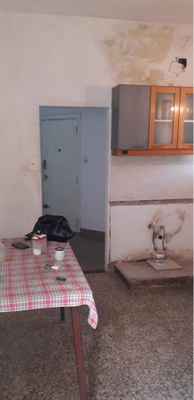 CASA DE DOS AMBIENTES CON PATIO Y TERRAZA