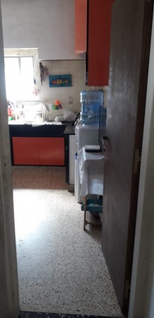 GALPÓN CON CASA DE 4 AMBIENTES EN VENTA EN DOCK SUD