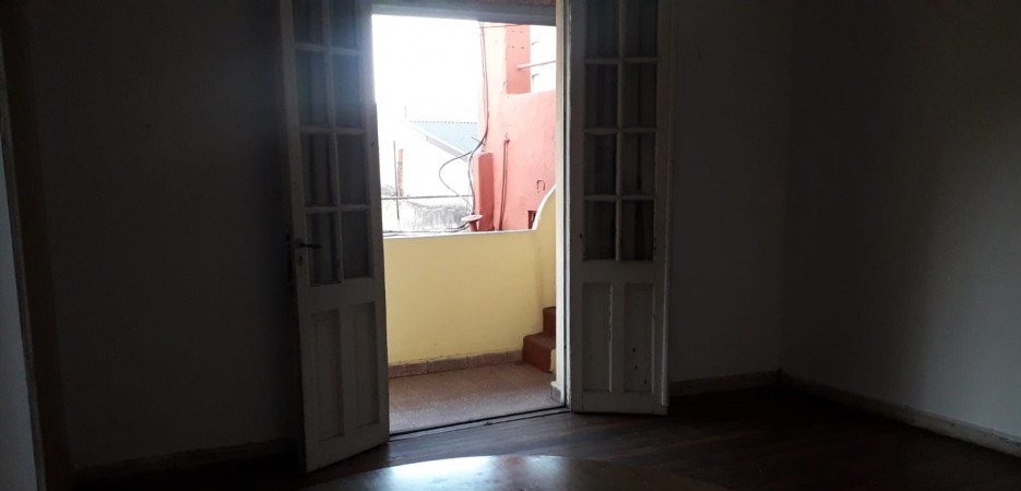 AVELLANEDA. PH DE 3 AMBIENTES EN VENTA.