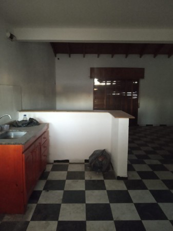 WILDE OESTE - VENTA EN BLOCK LOTE DE 420 M2 CON 5 DEPARTAMENTOS. IDEAL RENTA.