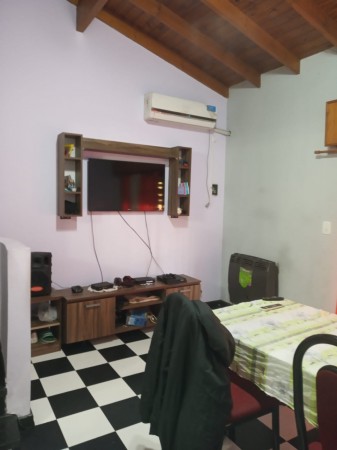 WILDE OESTE - VENTA EN BLOCK LOTE DE 420 M2 CON 5 DEPARTAMENTOS. IDEAL RENTA.
