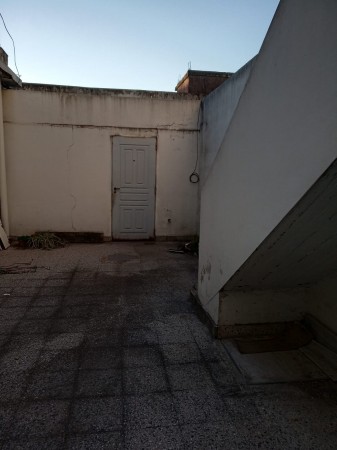 WILDE OESTE - VENTA EN BLOCK LOTE DE 420 M2 CON 5 DEPARTAMENTOS. IDEAL RENTA.
