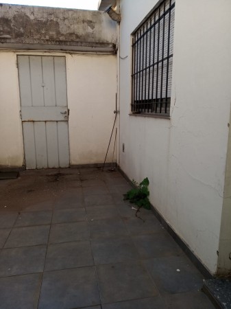 WILDE OESTE - VENTA EN BLOCK LOTE DE 420 M2 CON 5 DEPARTAMENTOS. IDEAL RENTA.