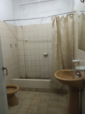 WILDE OESTE - VENTA EN BLOCK LOTE DE 420 M2 CON 5 DEPARTAMENTOS. IDEAL RENTA.