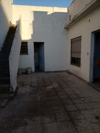 WILDE OESTE - VENTA EN BLOCK LOTE DE 420 M2 CON 5 DEPARTAMENTOS. IDEAL RENTA.