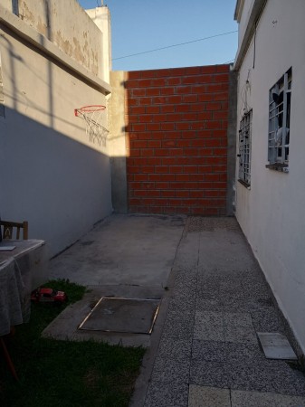 WILDE OESTE - VENTA EN BLOCK LOTE DE 420 M2 CON 5 DEPARTAMENTOS. IDEAL RENTA.