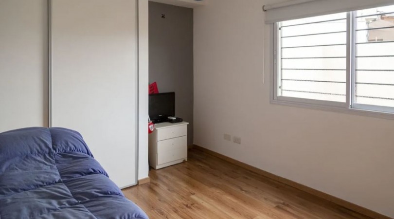 Triplex 4 Ambientes Con Jardin - Terraza y cochera en Olivos