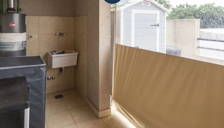 Triplex 4 Ambientes Con Jardin - Terraza y cochera en Olivos