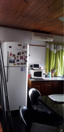 CASA PH EN VENTA EN VILLA DOMINICO, AVELLANEDA. 4 AMBIENTES Y GARAJE.  APTA CRÉDITO