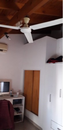 CASA PH EN VENTA EN VILLA DOMINICO, AVELLANEDA. 4 AMBIENTES Y GARAJE.  APTA CRÉDITO