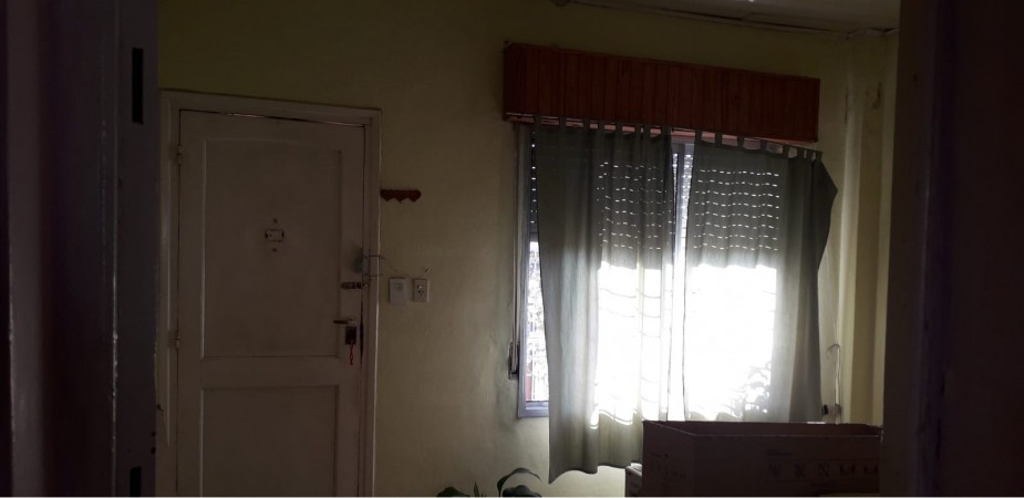 CASA PARA DOS FAMILIAS EN VENTA EN VILLA DOMINICO, AVELLANEDA. APTA CREDITO.