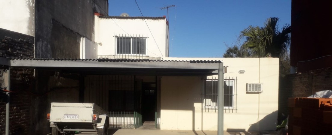 CASA DE 3 AMBIENTES EN VENTA EN  LANÚS