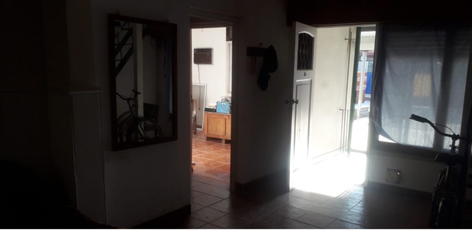 CASA DE 3 AMBIENTES EN VENTA EN  LANÚS