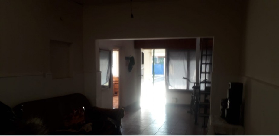 CASA DE 3 AMBIENTES EN VENTA EN  LANÚS
