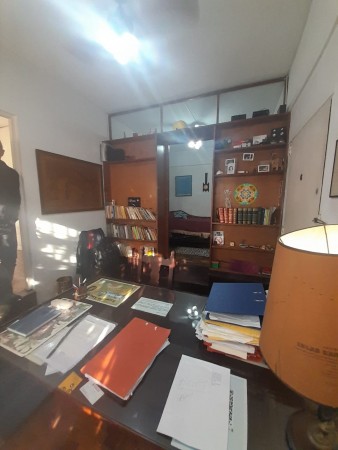 CRUCECITA - AVELLANEDA. DEPARTAMENTO DE 3 AMBIENTES CON COCHERA - PB AL FRENTE. 48M2. A METROS DE AV. MITRE. APTO USO PROFESIONAL.
