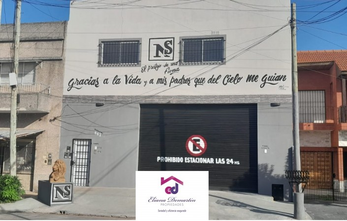 GALPON EN ALQUILER EN LANUS ESTE - 240 M2 TOTALES
