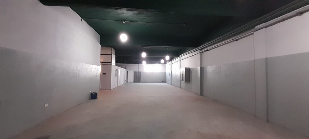 GALPON EN ALQUILER EN LANUS ESTE - 240 M2 TOTALES