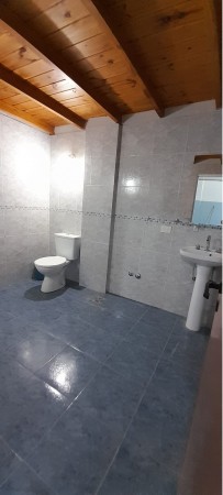 GALPON EN ALQUILER EN LANUS ESTE - 240 M2 TOTALES