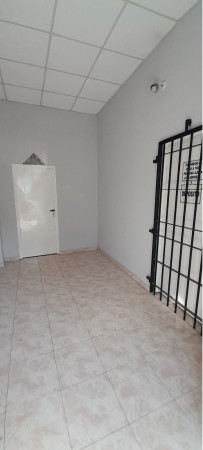 GALPON EN ALQUILER EN LANUS ESTE - 240 M2 TOTALES