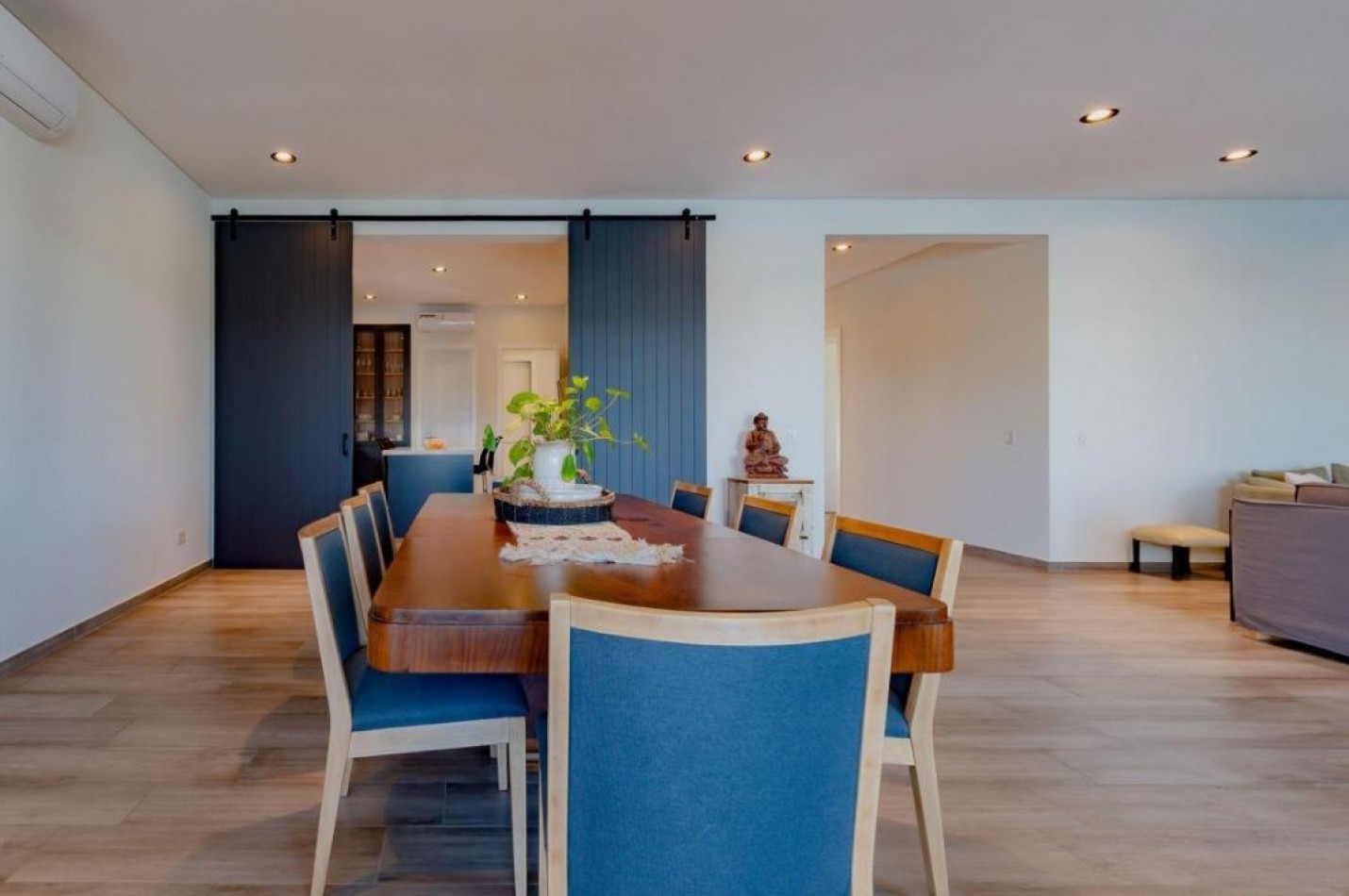 Espectacular casa con vista a la laguna en Nordelta - 355 Mtrs Totales 