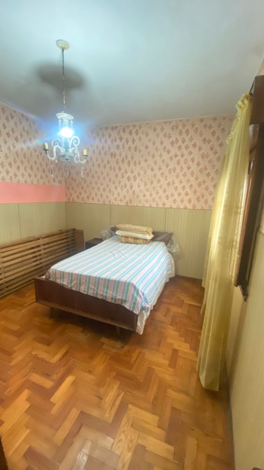 PH TIPO CASA DE 3 AMBIENTES CON COCHERA Y TERRAZA, EN VENTA - WILDE