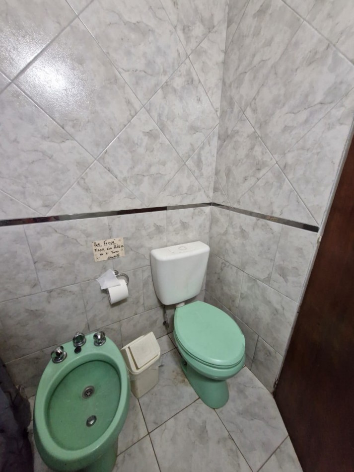  CASA QUINTA DE 2 AMBIENTES CON DEPENDENCIA EN VENTA EN BARRIO LA CAPILLA - FLORENCIO VARELA
