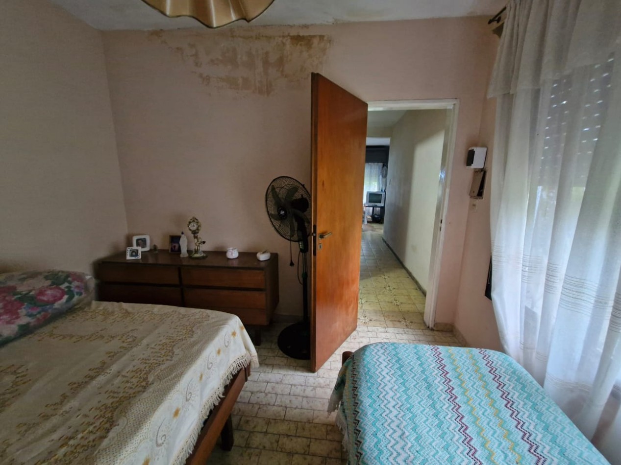  CASA QUINTA DE 2 AMBIENTES CON DEPENDENCIA EN VENTA EN BARRIO LA CAPILLA - FLORENCIO VARELA