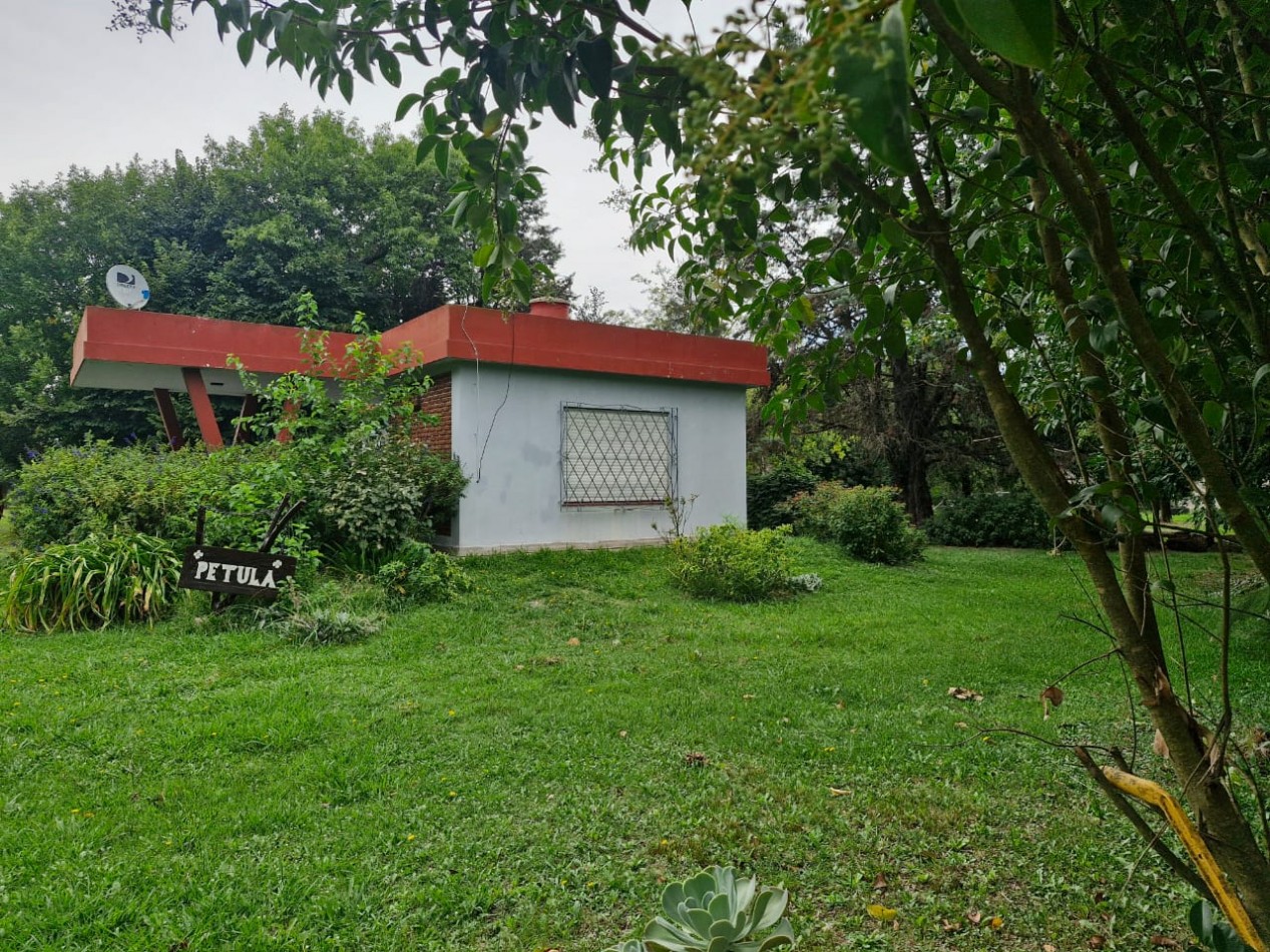  CASA QUINTA DE 2 AMBIENTES CON DEPENDENCIA EN VENTA EN BARRIO LA CAPILLA - FLORENCIO VARELA