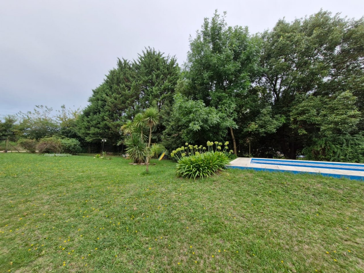  CASA QUINTA DE 2 AMBIENTES CON DEPENDENCIA EN VENTA EN BARRIO LA CAPILLA - FLORENCIO VARELA