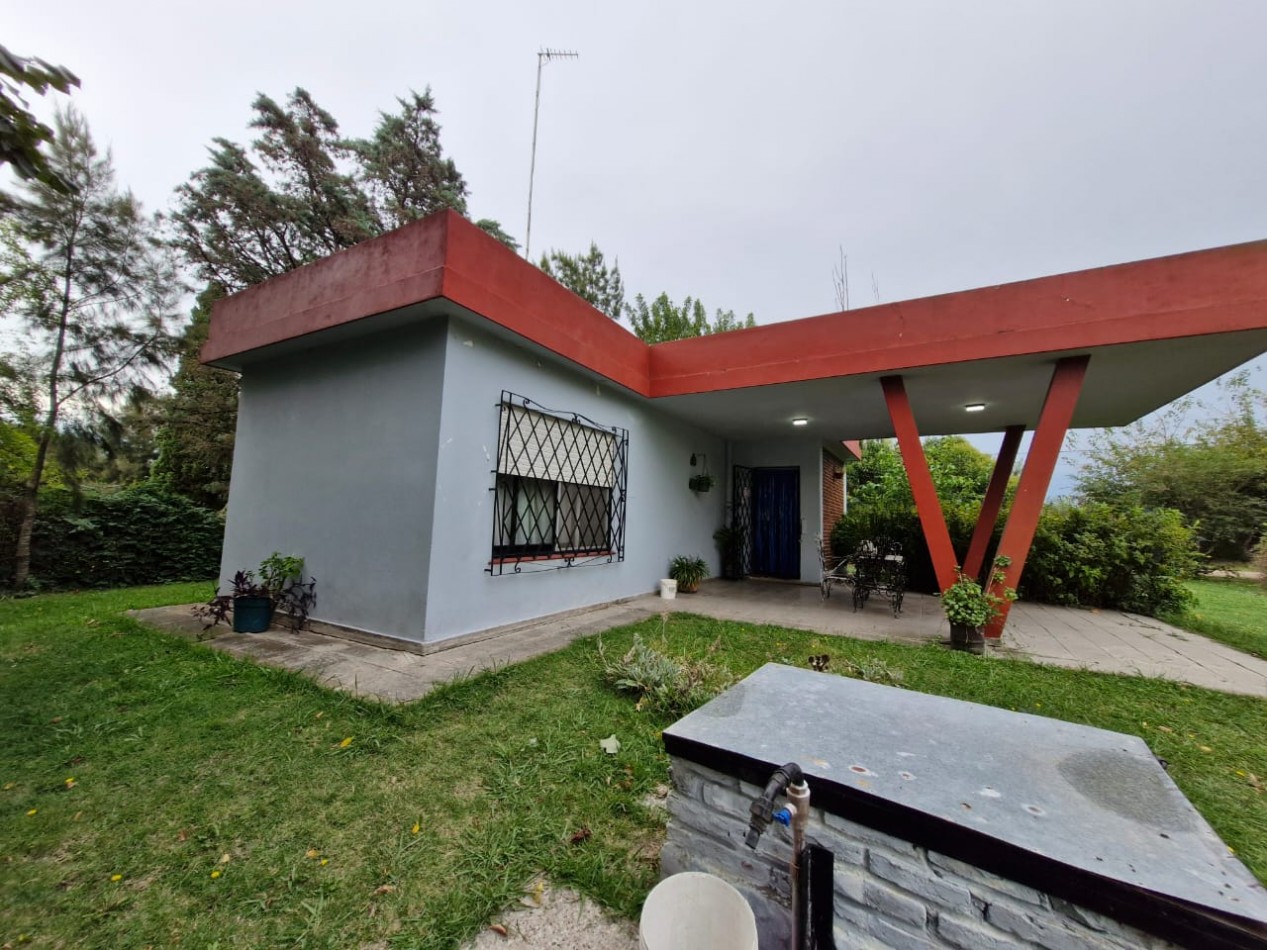  CASA QUINTA DE 2 AMBIENTES CON DEPENDENCIA EN VENTA EN BARRIO LA CAPILLA - FLORENCIO VARELA