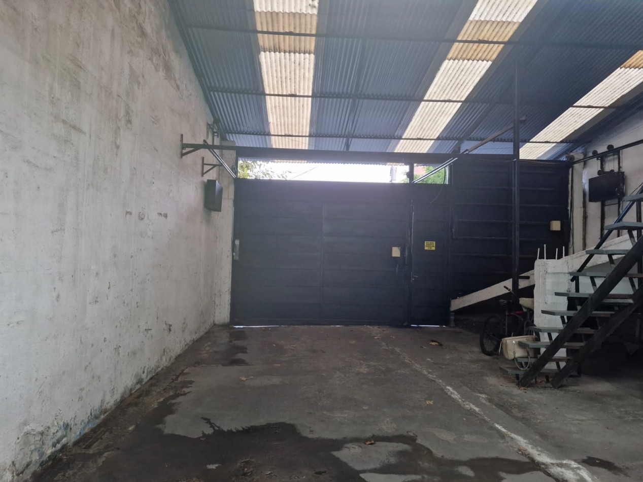 ALQUILER DE GALPON EN PLANTA BAJA, DE 320 M2 CUBIERTOS APROX. CON ENERGIA TRIFASICA.