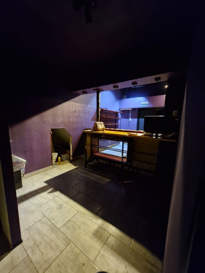 LOCAL DE 50 M2 EN ALQUILER EN CRUCECITA - AVELLANEDA