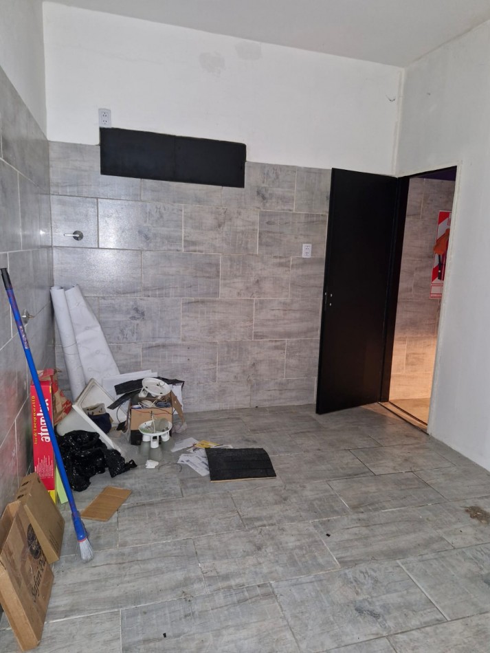 LOCAL DE 50 M2 EN ALQUILER EN CRUCECITA - AVELLANEDA