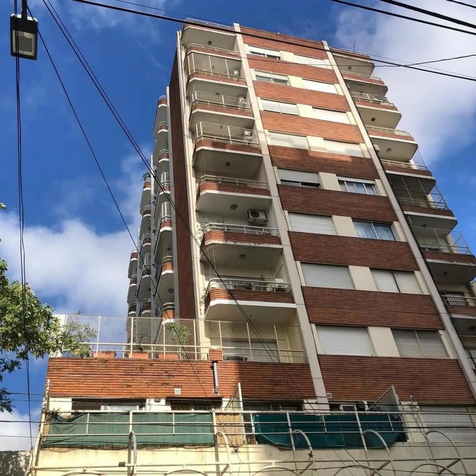 DEPTO 3 AMBIENTES SUPER LUMINOSO!! CENTRICO EN V. BALLESTER CON 2 BALCONES!!!