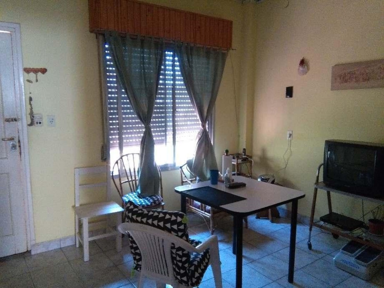 CASA PARA DOS FAMILIAS EN VENTA EN VILLA DOMINICO, AVELLANEDA. APTA CREDITO.