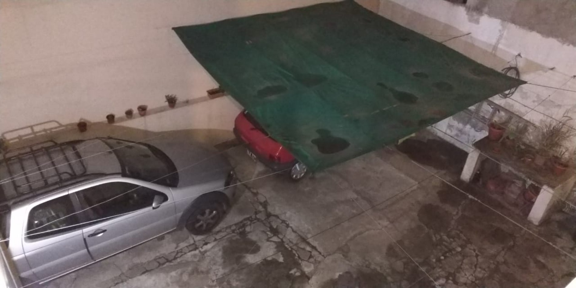 CASA PARA DOS FAMILIAS EN VENTA EN VILLA DOMINICO, AVELLANEDA. APTA CREDITO.