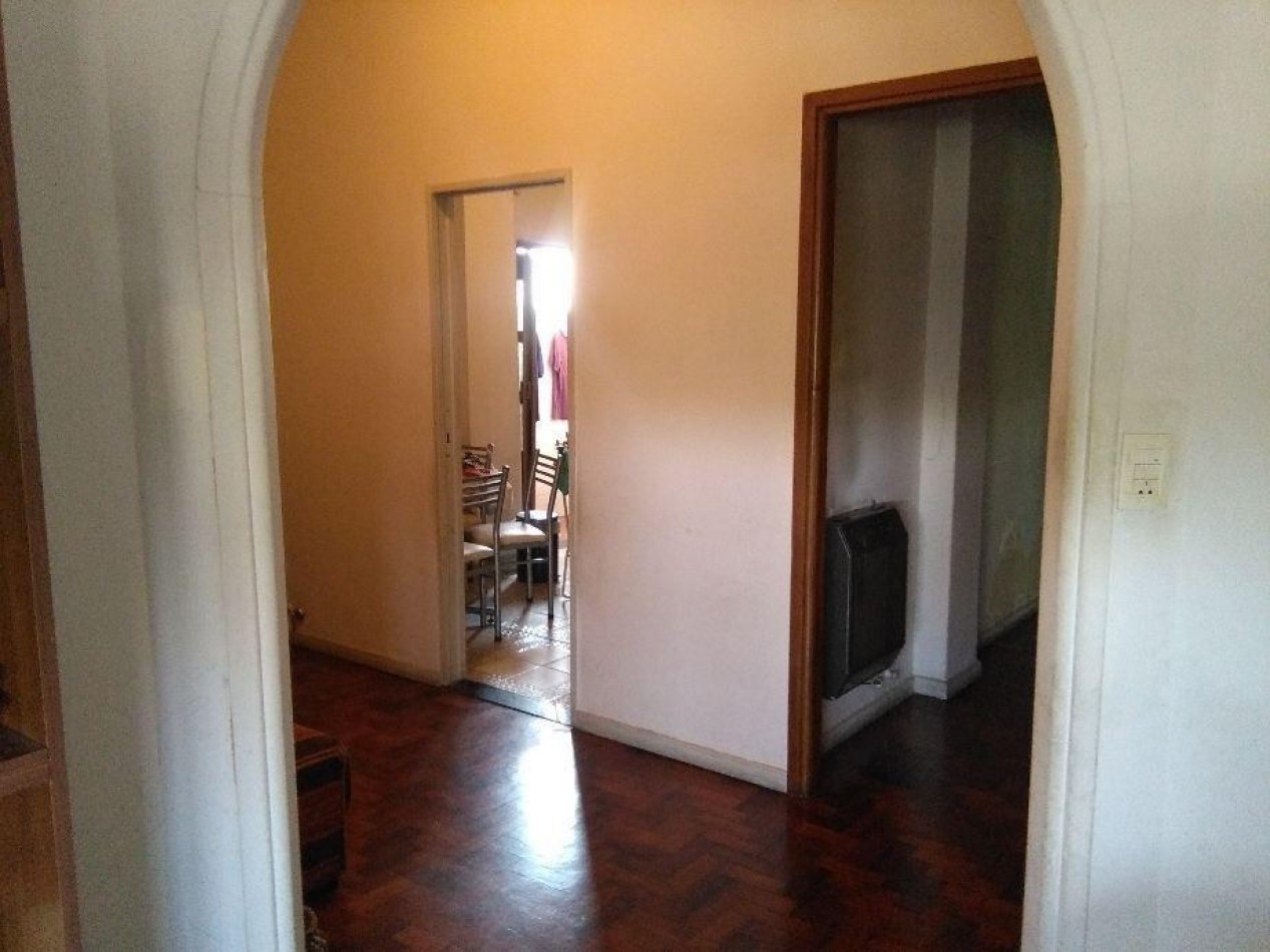 CASA PARA DOS FAMILIAS EN VENTA EN VILLA DOMINICO, AVELLANEDA. APTA CREDITO.