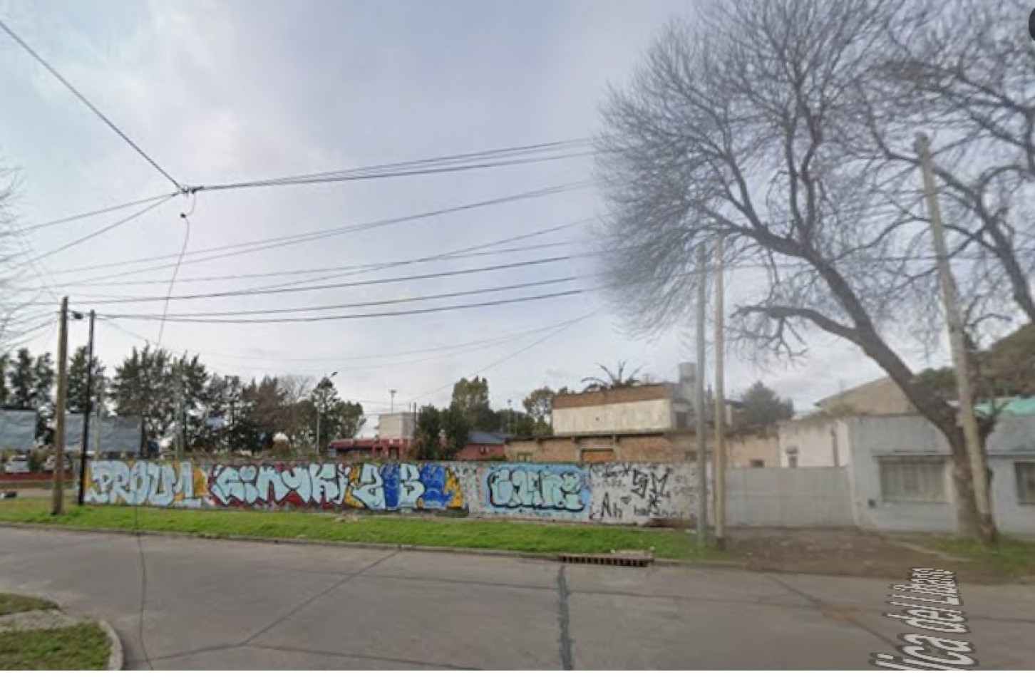 TERRENO EN VENTA DE 719 M2 FRENTE AL CBC DE AVELLANEDA. EXCELENTE UBICACION.