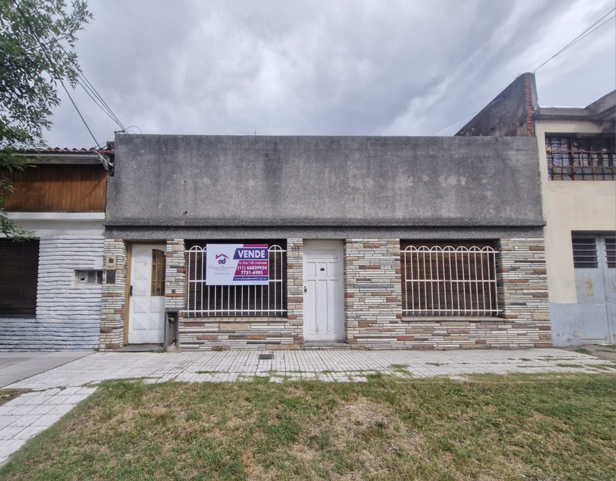LOTE DE 376 M2 EN VENTA CON DOS VIVIENDAS CONSTRUIDAS