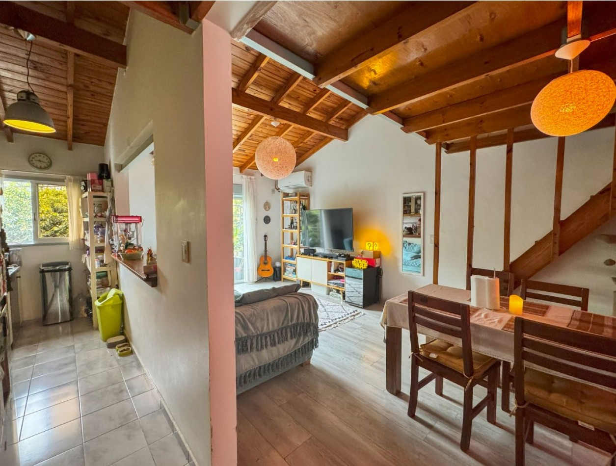 Piso de 4 ambientes con 2 cocheras cubiertas y 2 Bauleras