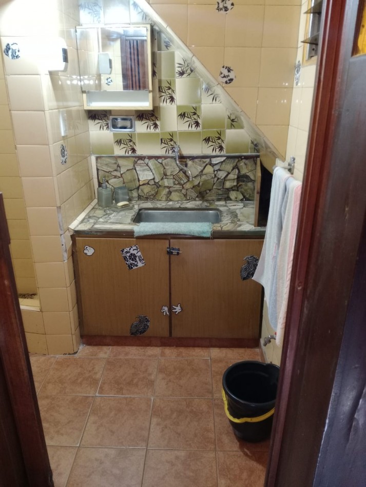 CRUCECITA - AVELLANEDA. PH DE 3 AMBIENTES AL FRENTE EN VENTA. APTO CREDITO