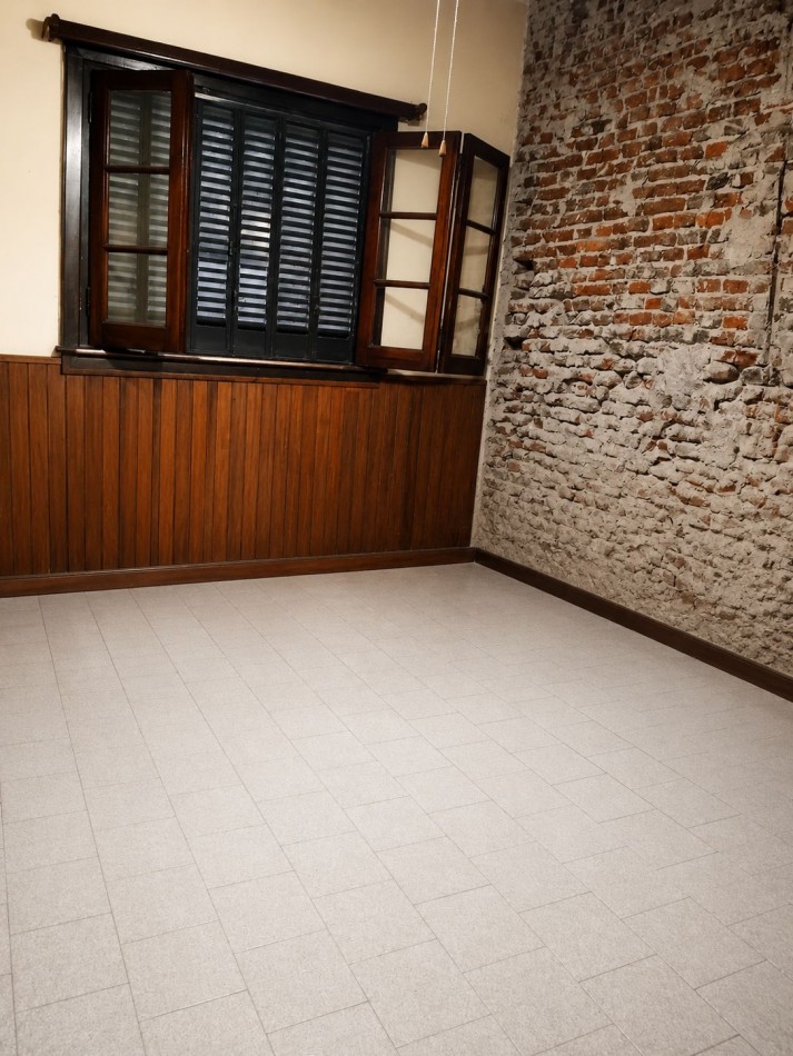 CRUCECITA - AVELLANEDA. PH DE 3 AMBIENTES AL FRENTE EN VENTA. APTO CREDITO