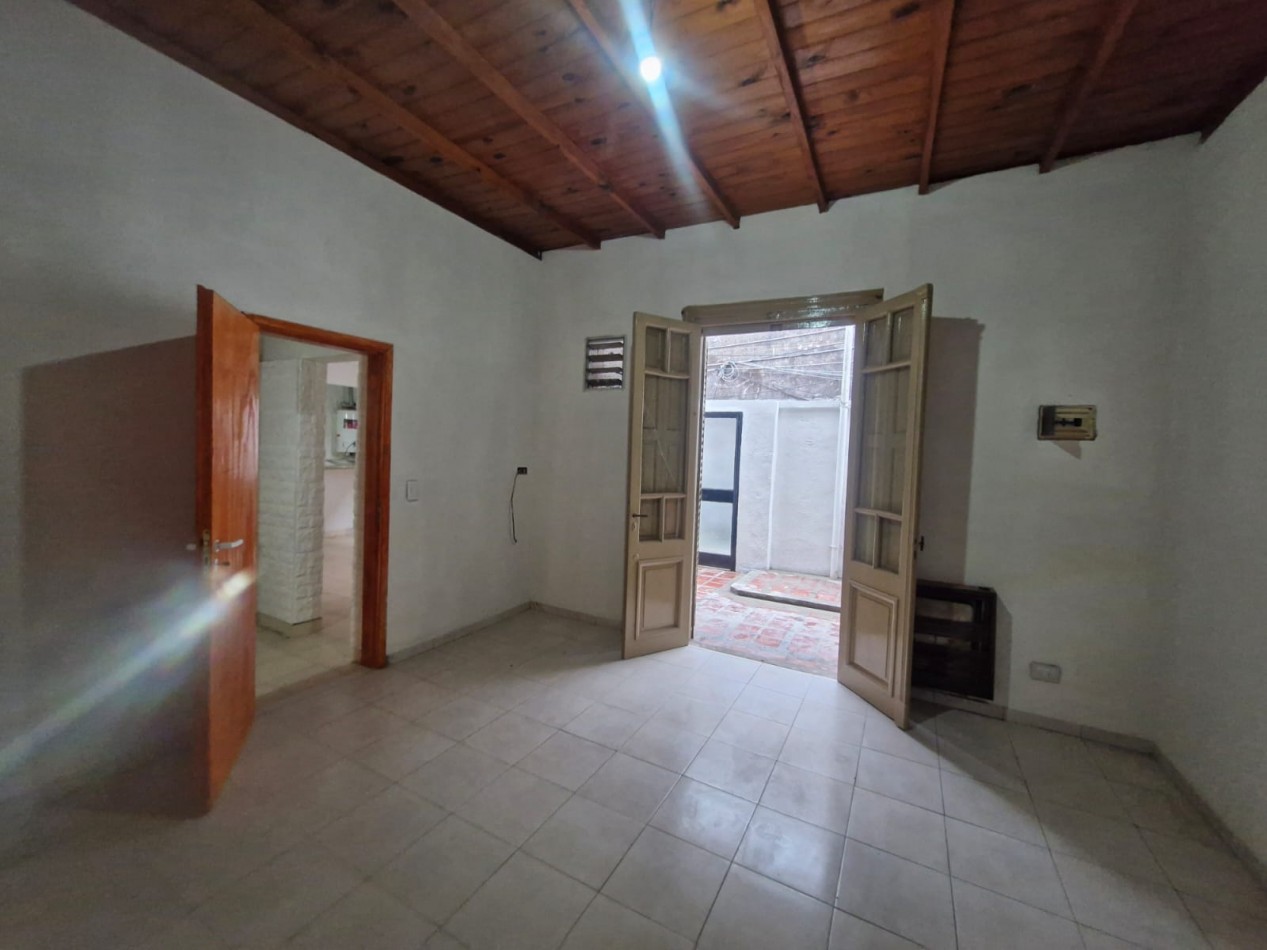 PH INTERNO DE 3 AMBIENTES CON PATIO. 