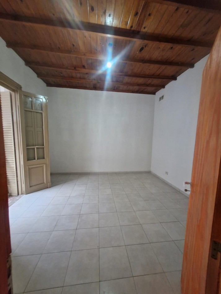 PH INTERNO DE 3 AMBIENTES CON PATIO. 