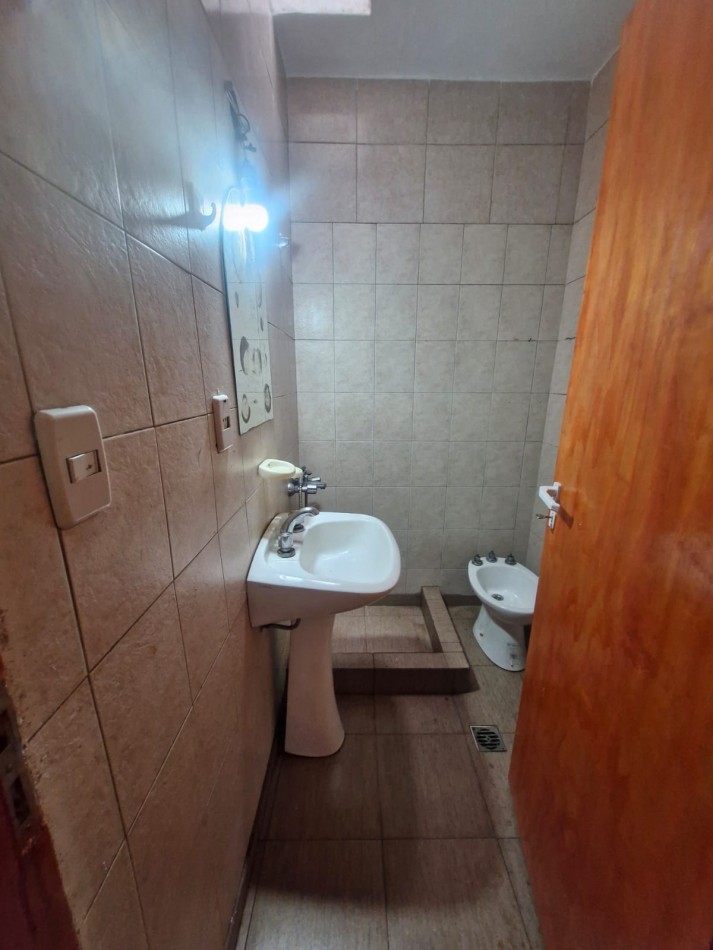 PH INTERNO DE 3 AMBIENTES CON PATIO. 