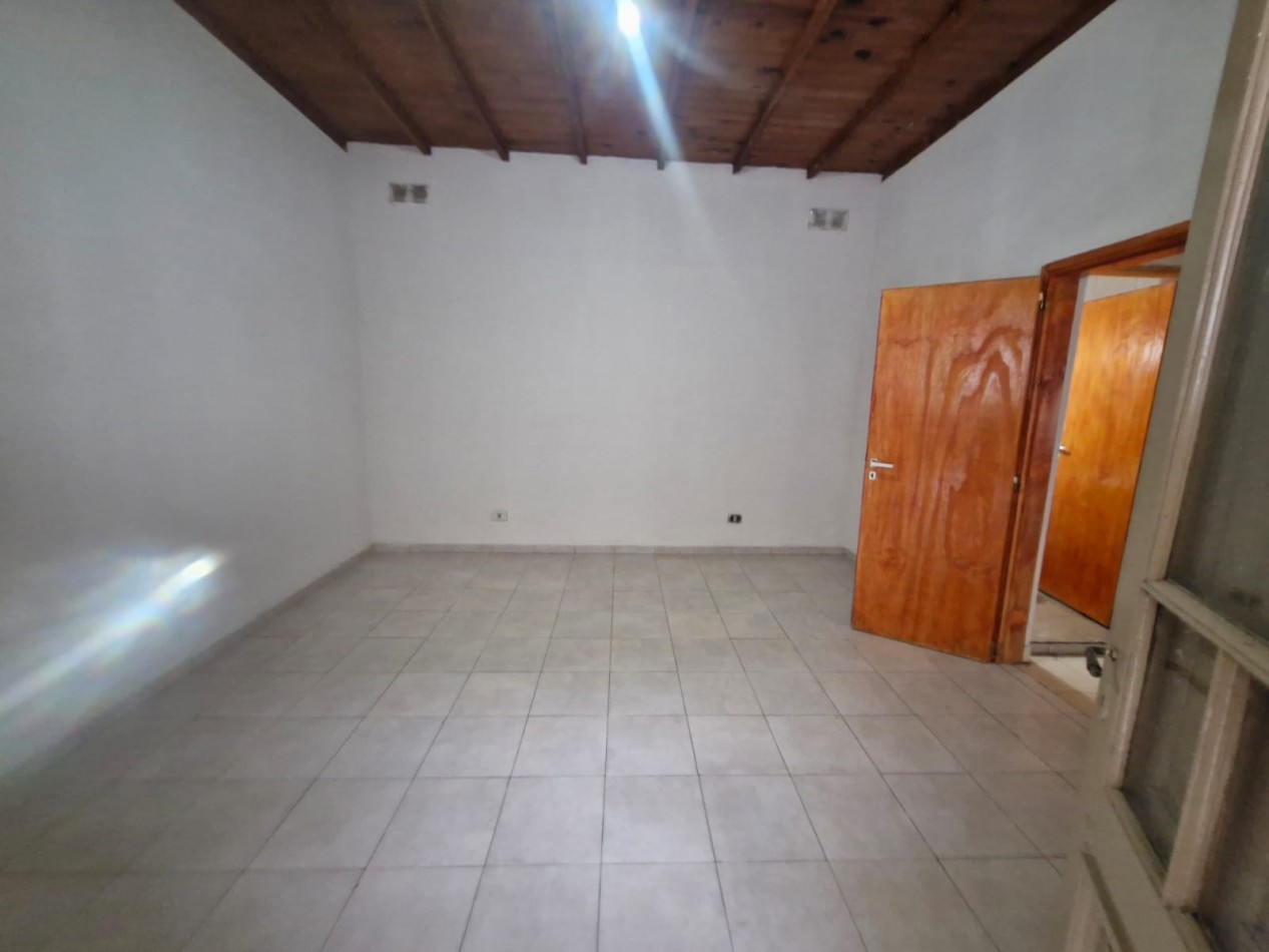 PH INTERNO DE 3 AMBIENTES CON PATIO. 