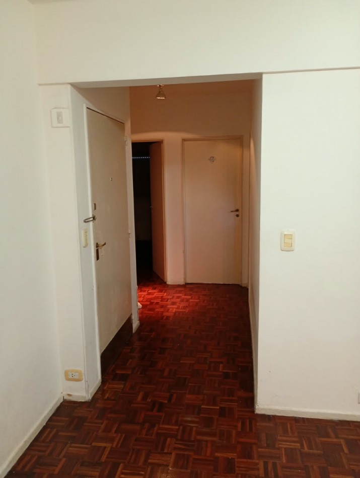 DEPARTAMENTO EN ALQUILER, 3 AMBIENTES Y BALCON. CENTRO DE AVELLANEDA